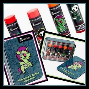 tokidoki Makeup - TOKIDOKI SPOOKY FLAVORED & TINTED LIP BALM SET tokidoki Makeup - TOKIDOKI SPOOKY FLAVORED & TINTED LIP BALM SET